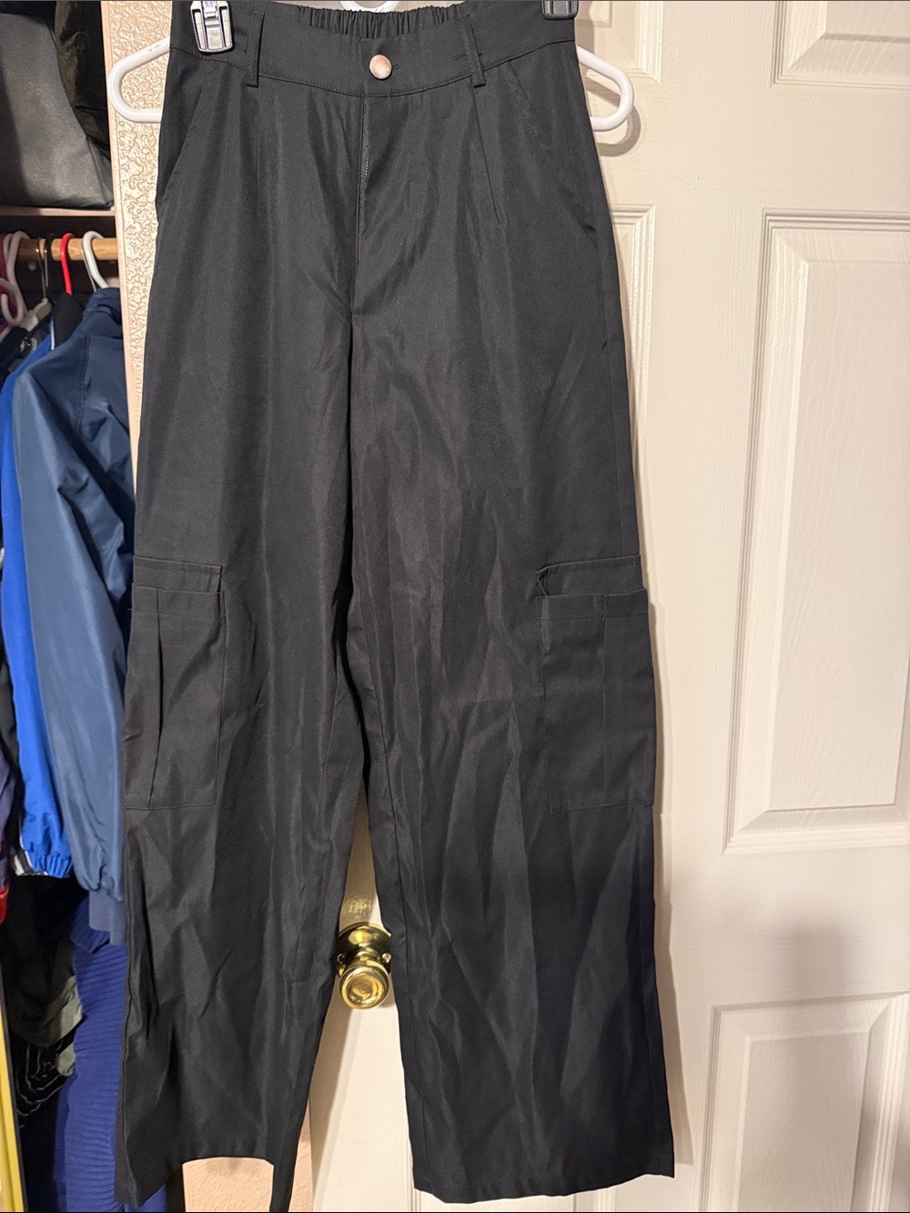 Wide-Leg Black Cargo Pants for Women